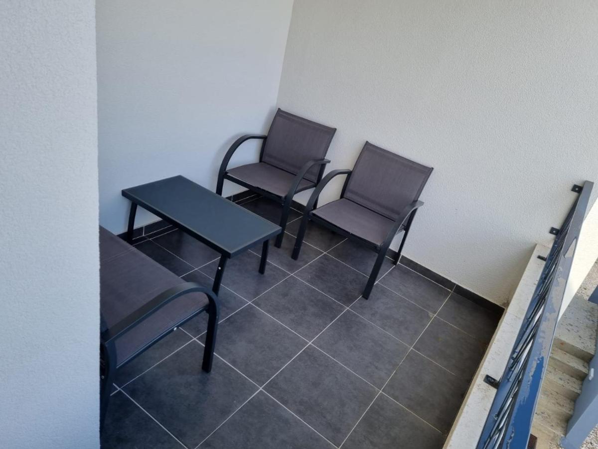 Apartmani Anastasia With Pool, 노바야 외부 사진