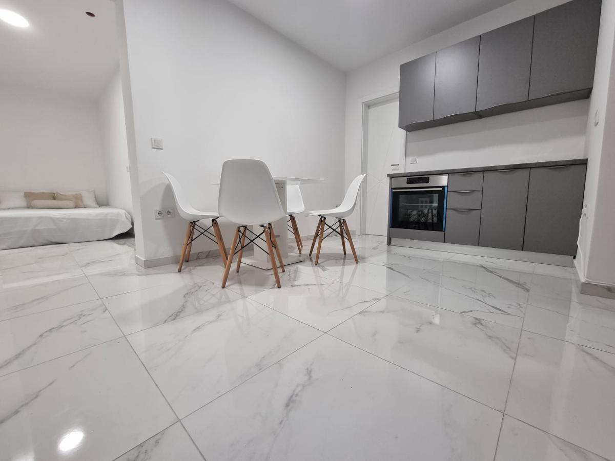 Apartmani Anastasia With Pool, 노바야 외부 사진