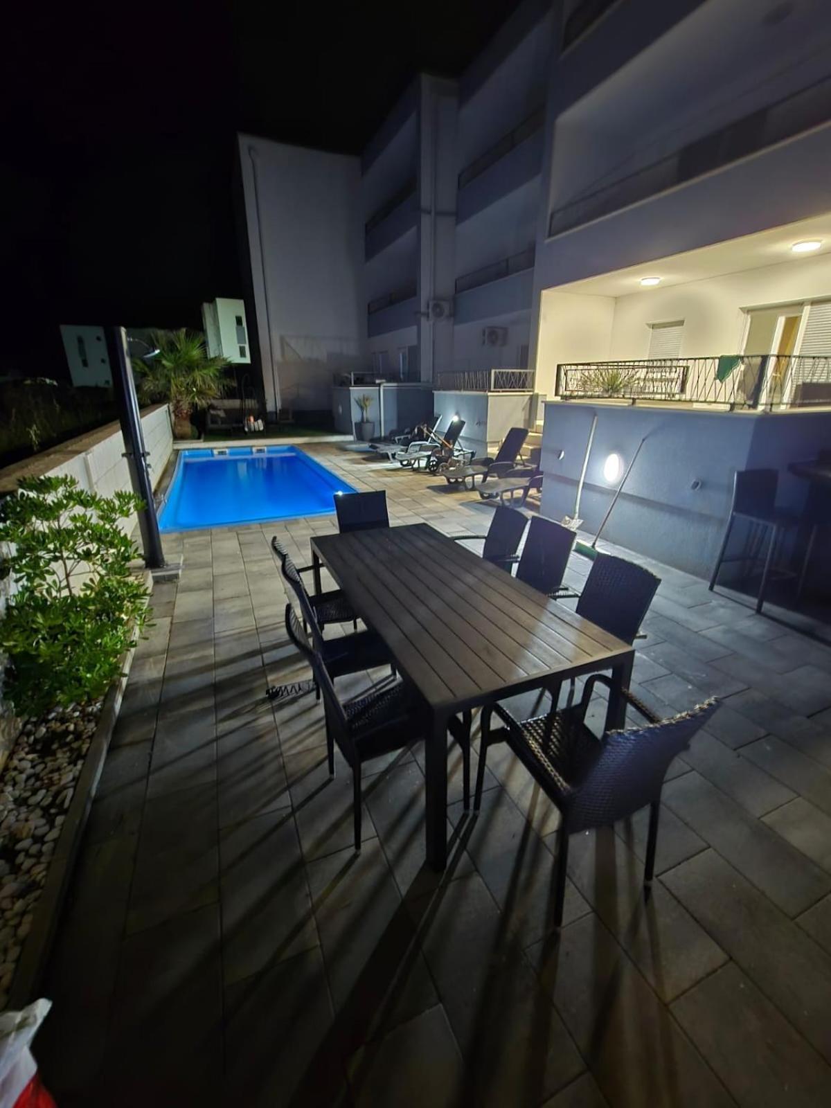 Apartmani Anastasia With Pool, 노바야 외부 사진