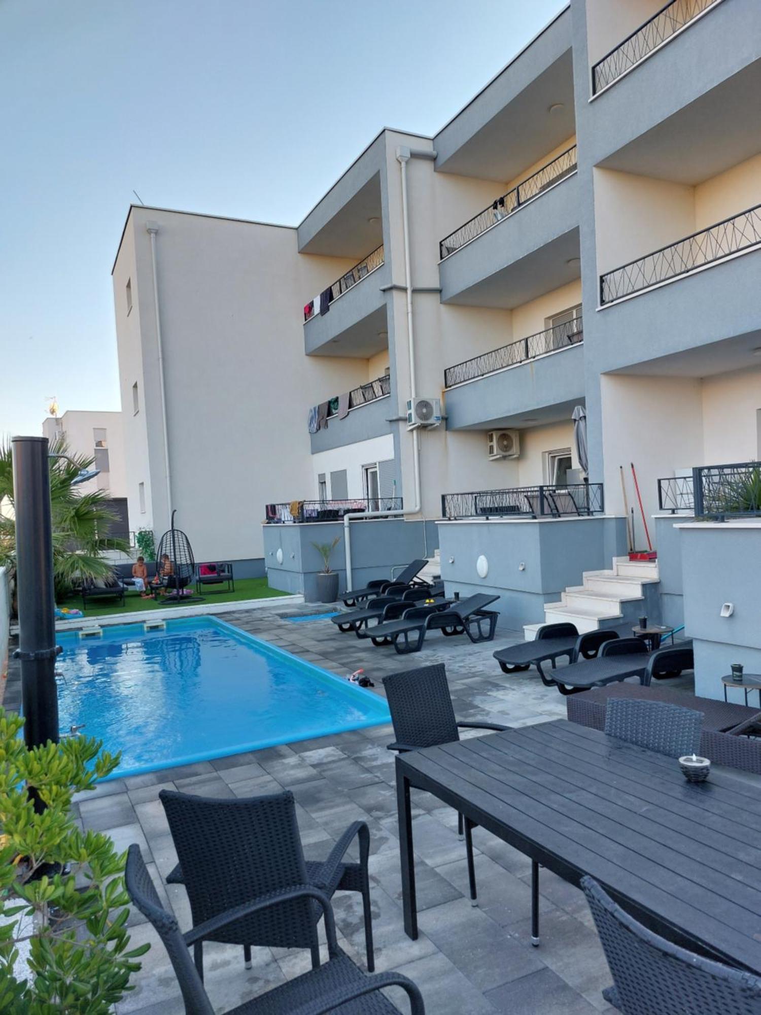 Apartmani Anastasia With Pool, 노바야 외부 사진